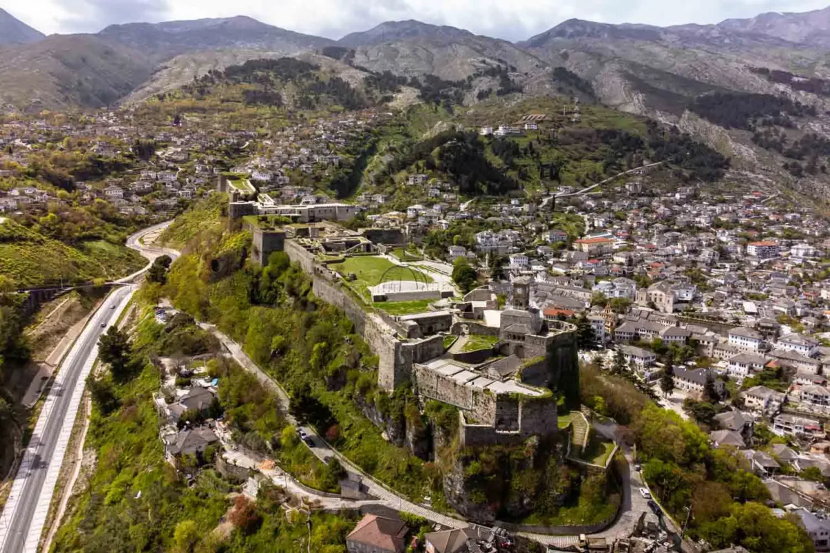 Qué ver y hacer en Gjirokastër